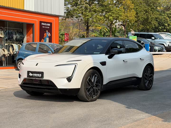 Фото 1 - Avatr 11