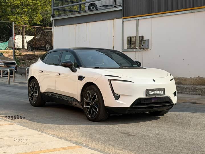 Фото 3 - Avatr 11