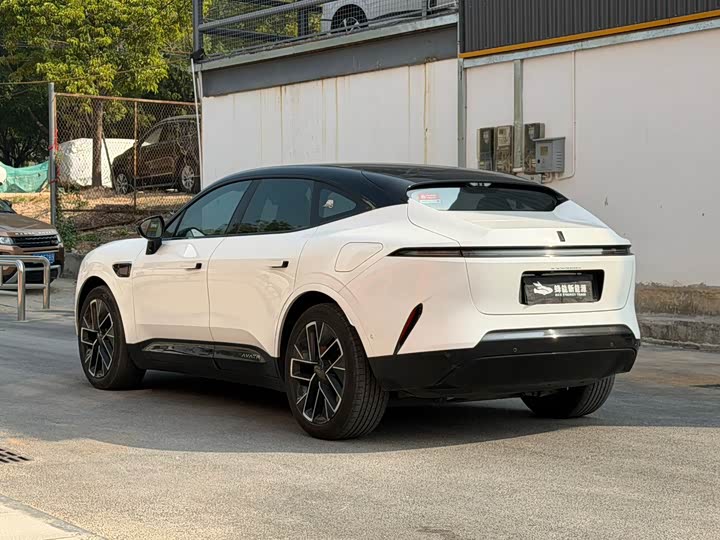 Фото 6 - Avatr 11