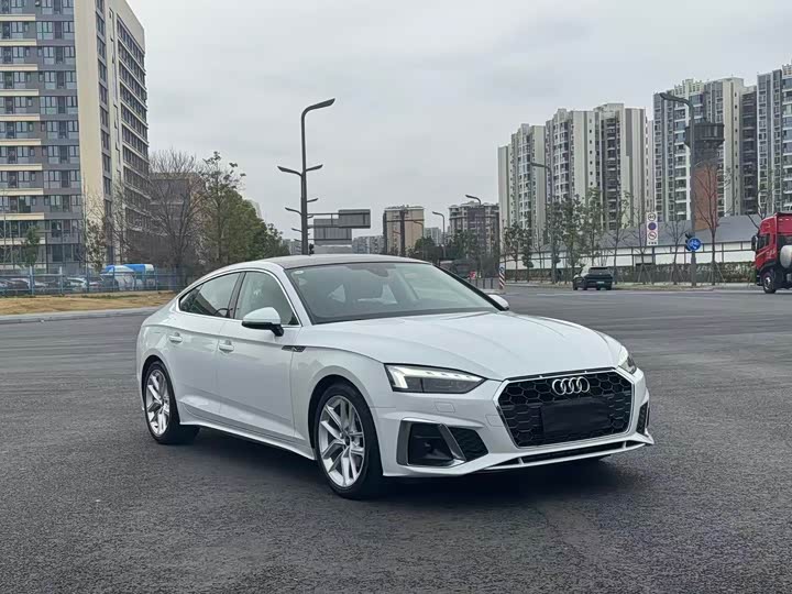 Фото 3 - Audi A5