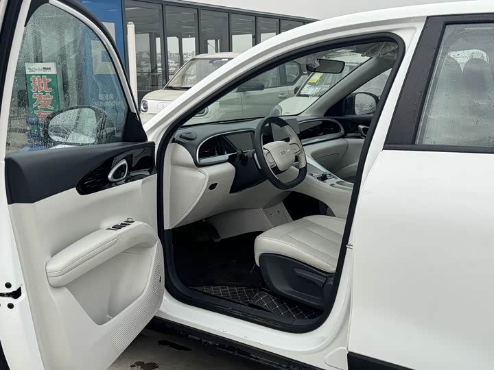 Фото 8 - Geely Galaxy Geome