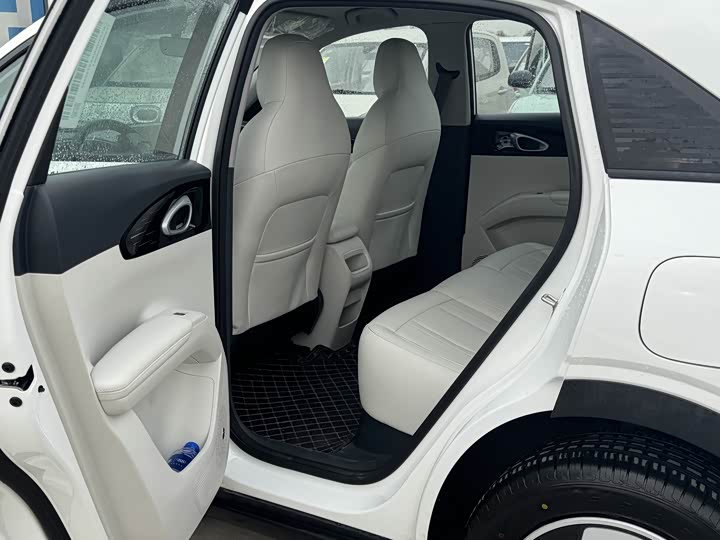 Фото 9 - Geely Galaxy Geome