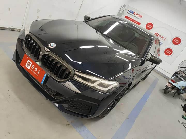 Фото 1 - BMW 5 Series