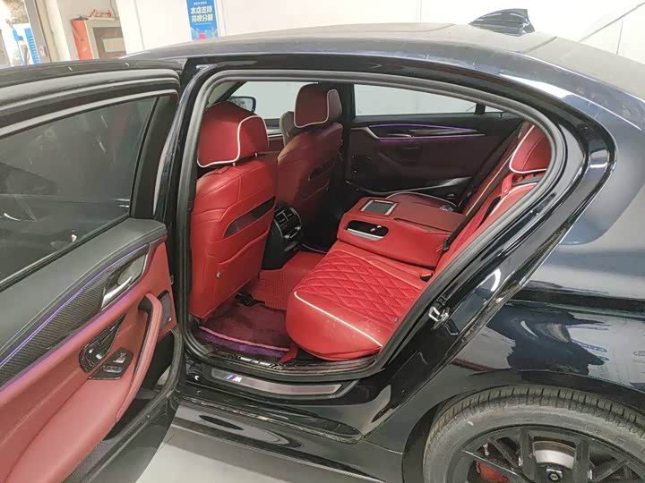 Фото 4 - BMW 5 Series