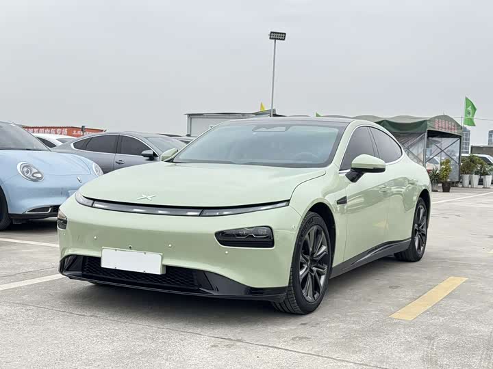 Фото 1 - XPeng P7