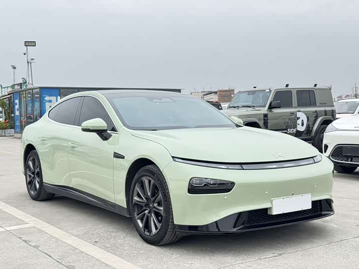 Фото 3 - XPeng P7