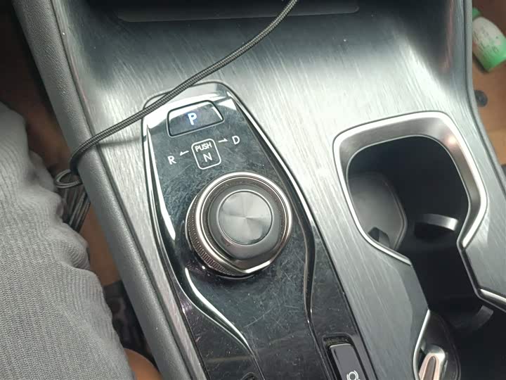 Фото 7 - Lexus RZ