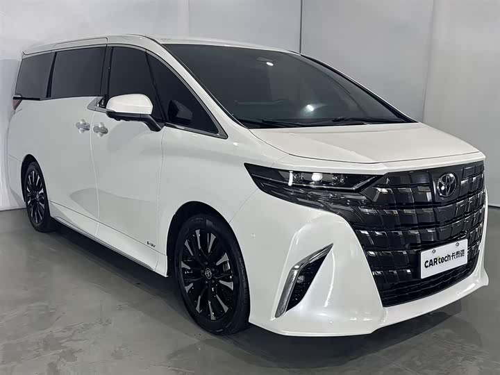 Фото 2 - Toyota Alphard