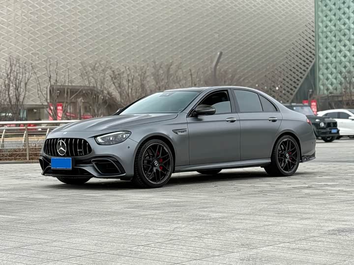 Фото 2 - Mercedes-Benz E-Class AMG