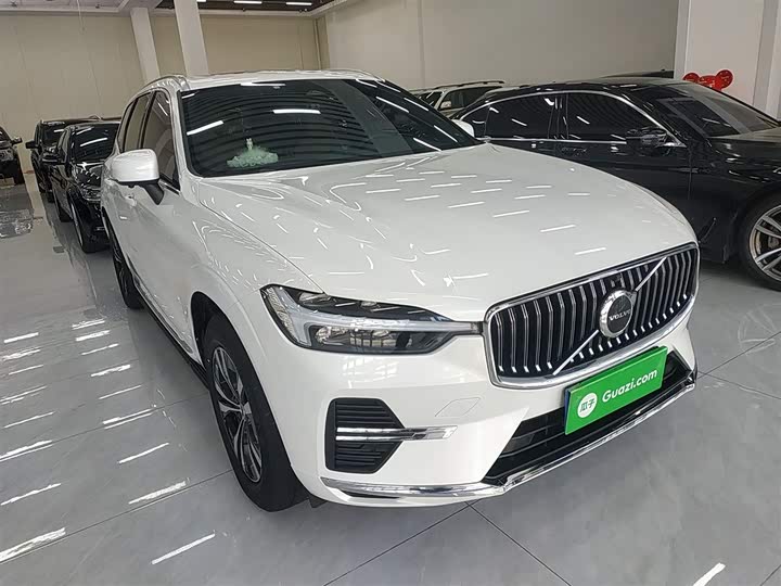 Фото 4 - Volvo XC60