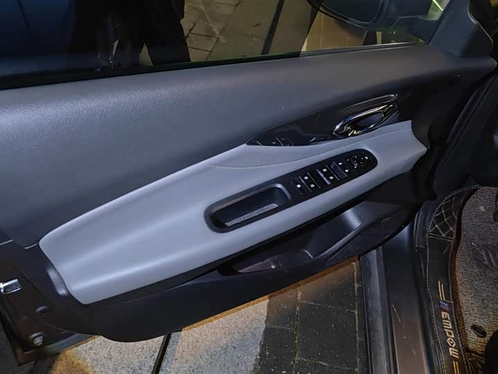 Фото 7 - GAC Trumpchi Empow R