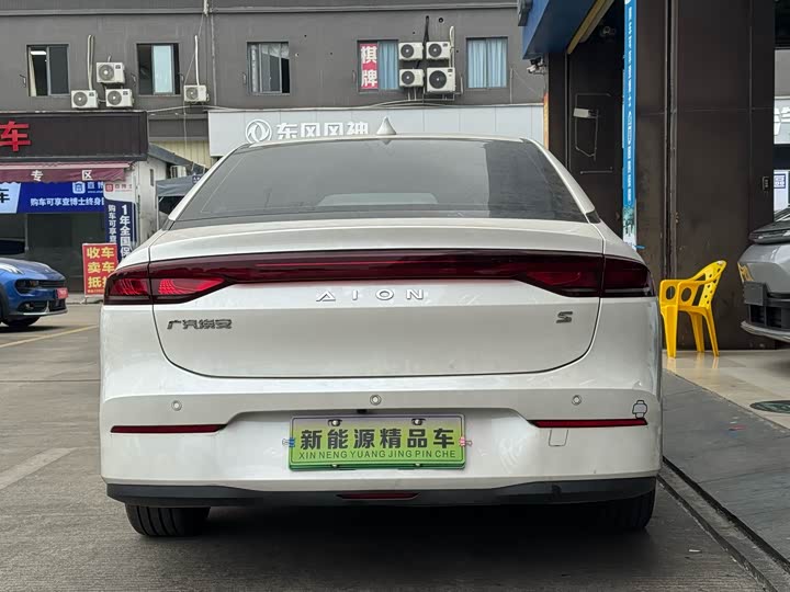 Фото 4 - GAC Aion S