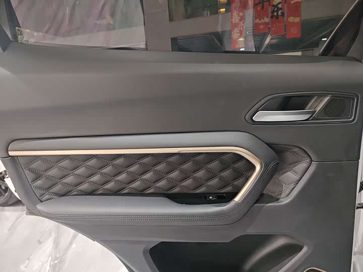 Фото 8 - Haval H6