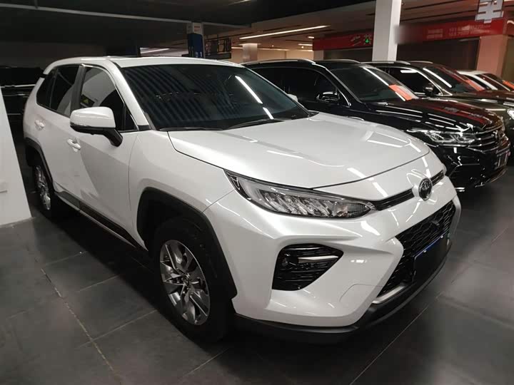 Фото 4 - Toyota Wildlander