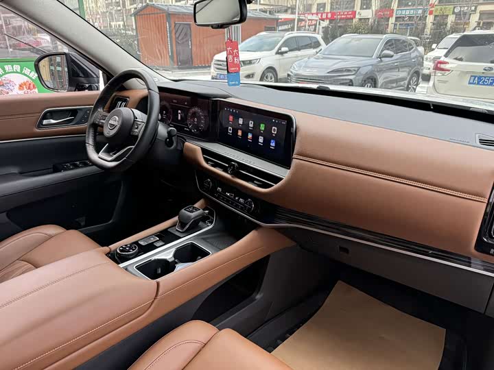 Фото 7 - Nissan Pathfinder