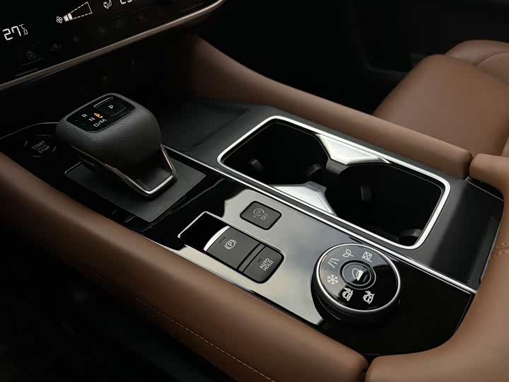 Фото 9 - Nissan Pathfinder