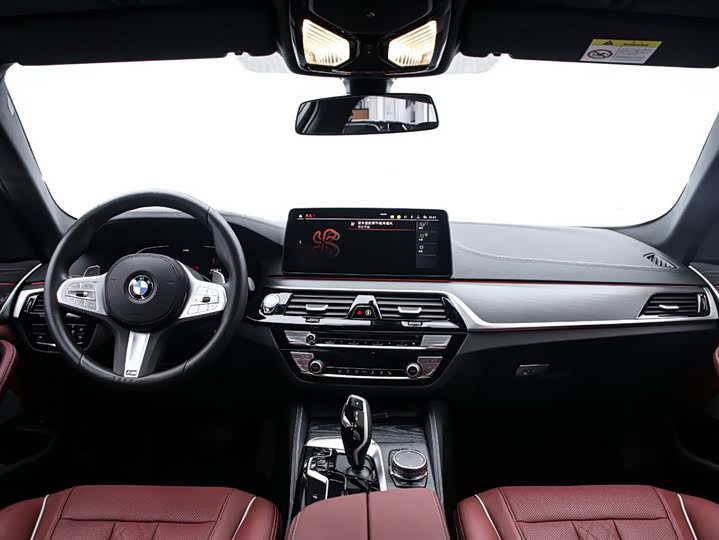 Фото 5 - BMW 5 Series