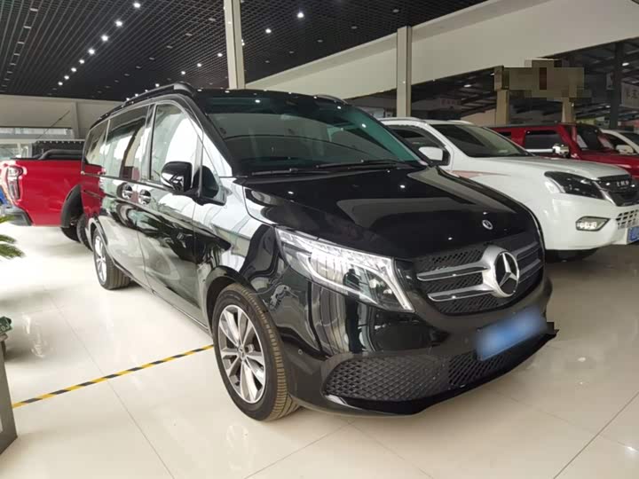 Фото 4 - Mercedes-Benz V-Class