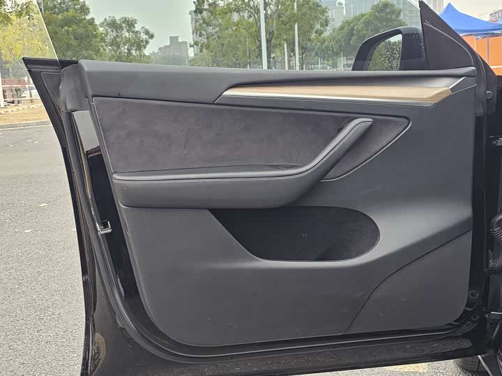 Фото 5 - Tesla Model Y