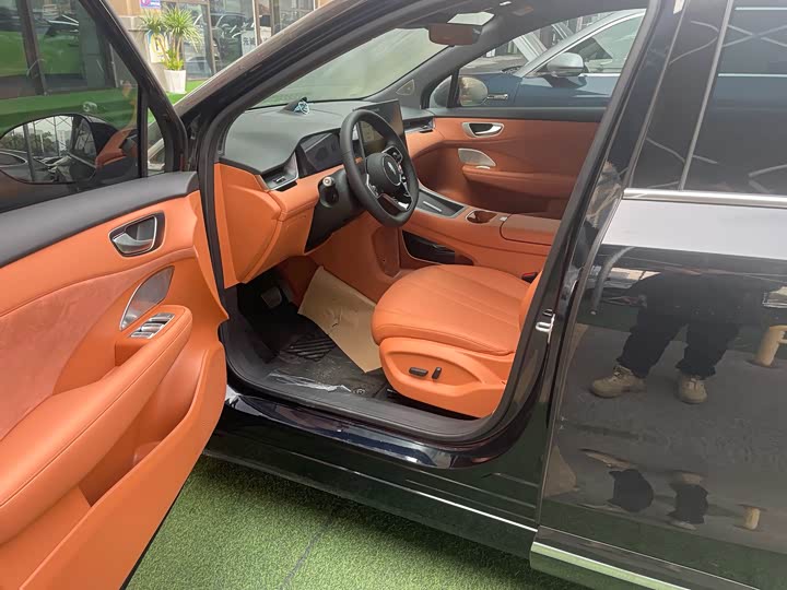 Фото 4 - Shangjie (Huawei × SAIC) H5