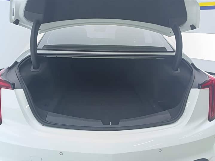 Фото 4 - Cadillac CT5