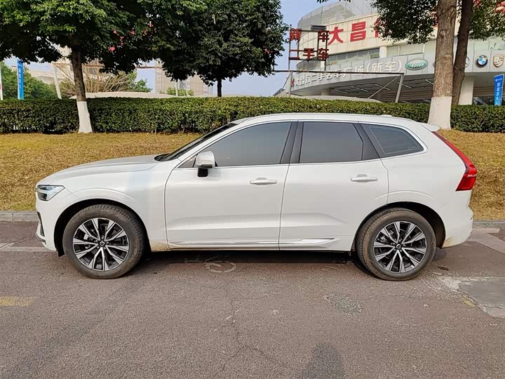 Фото 3 - Volvo XC60