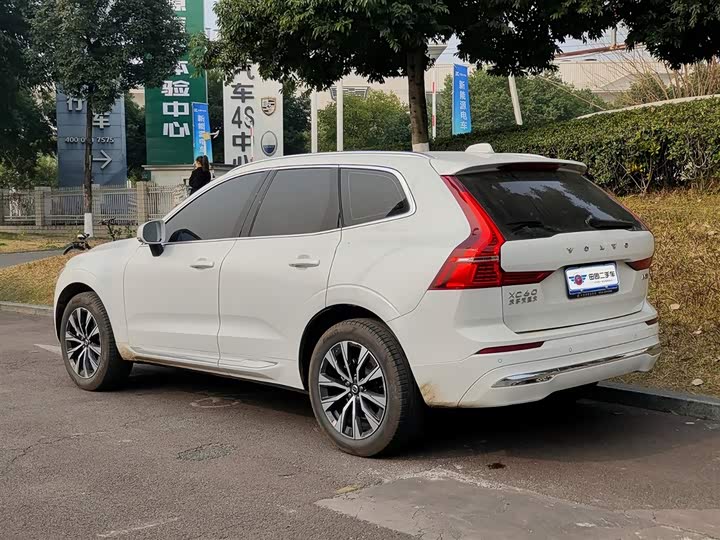 Фото 4 - Volvo XC60