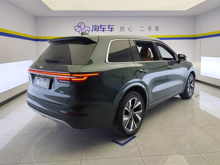 Фото 3 - LiXiang One