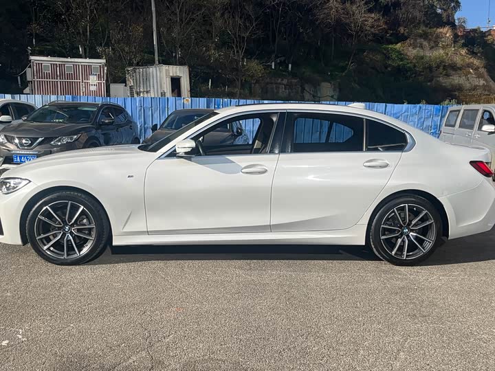 Фото 4 - BMW 3 Series