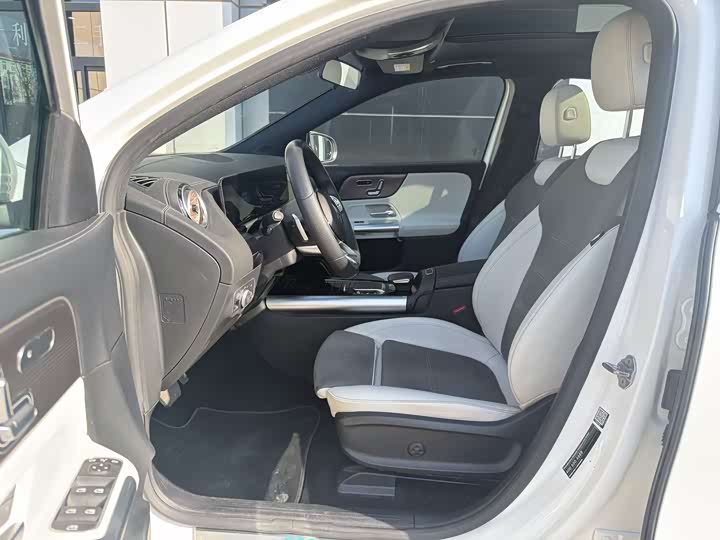 Фото 5 - Mercedes-Benz EQA