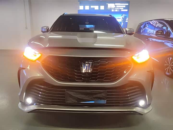 Фото 3 - Toyota Crown Kluger