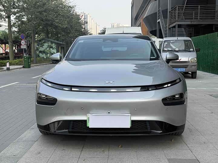 Фото 2 - XPeng P7