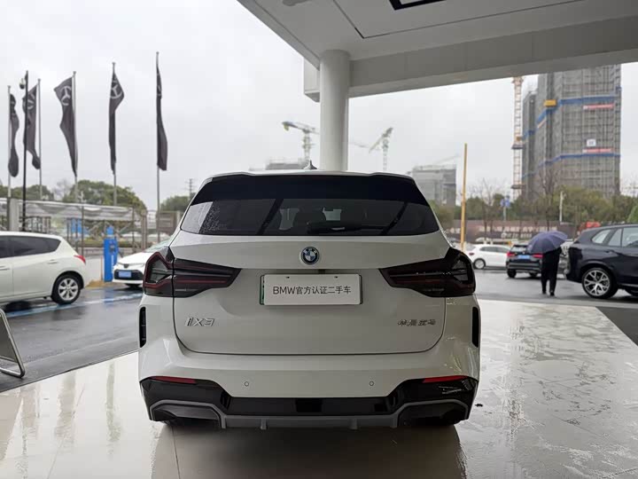 Фото 6 - BMW iX3