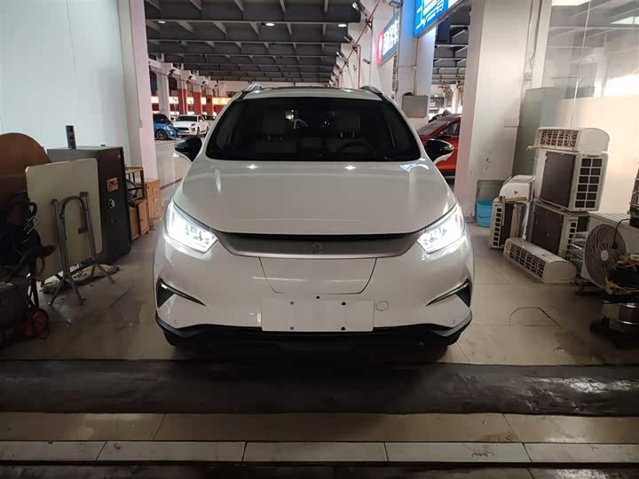 Фото 3 - BYD Yuan Pro