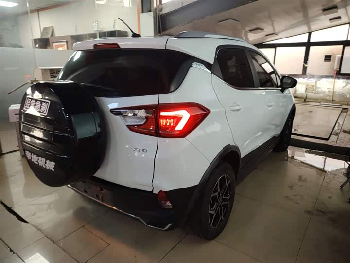 Фото 7 - BYD Yuan Pro