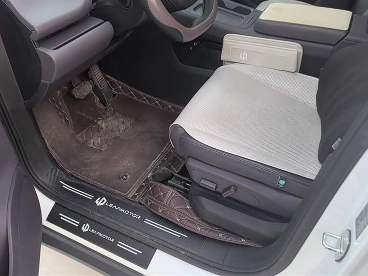 Фото 9 - Leapmotor C16