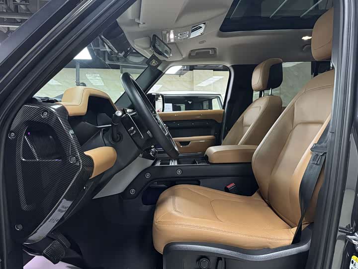 Фото 8 - Land Rover Defender