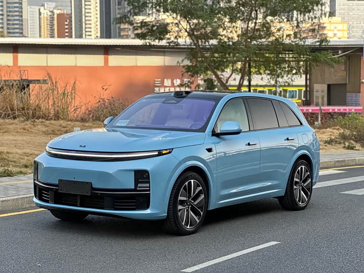 Фото 1 - LiXiang L7