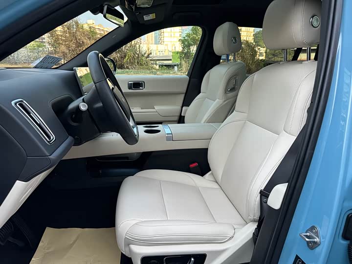 Фото 8 - LiXiang L7