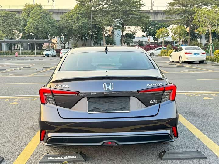 Фото 8 - Honda Integra