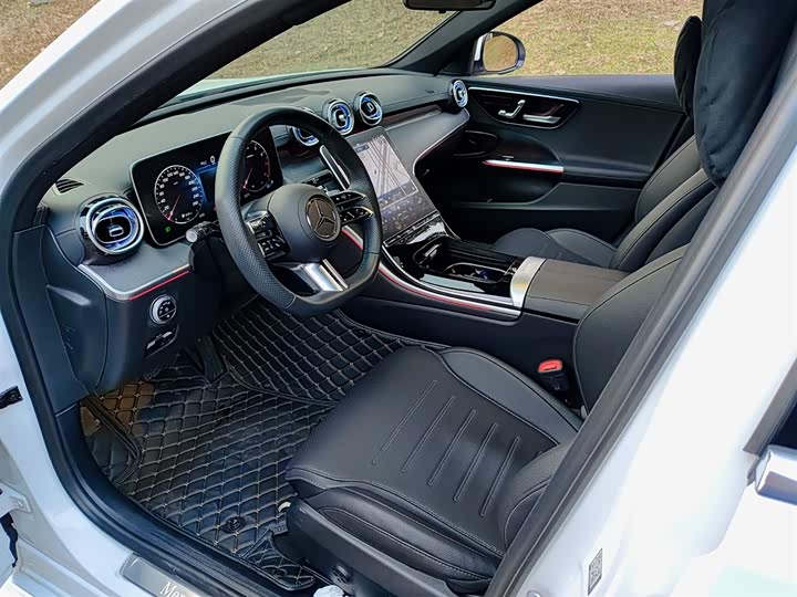 Фото 7 - Mercedes-Benz C-Class