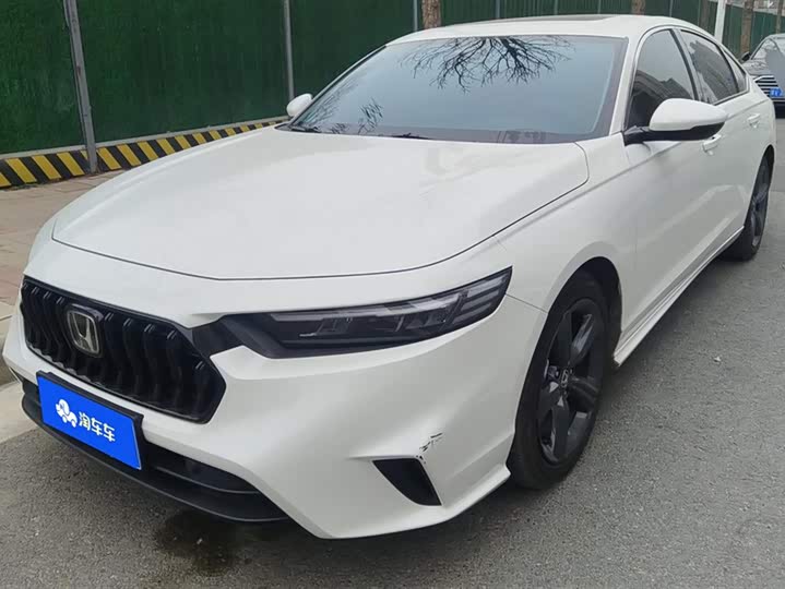 Фото 1 - Honda Inspire