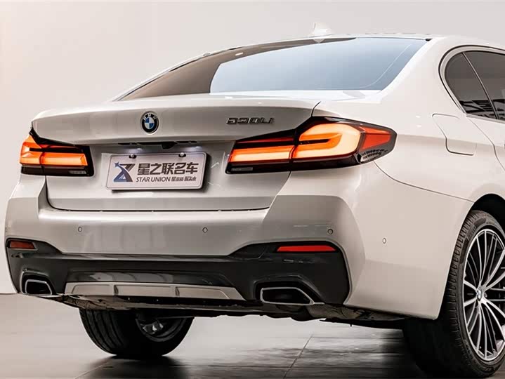 Фото 8 - BMW 5 Series