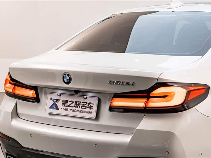 Фото 9 - BMW 5 Series