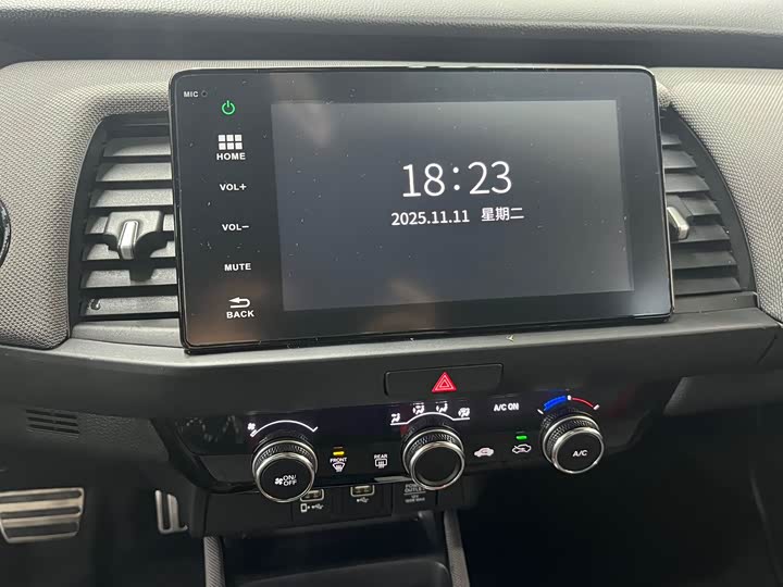 Фото 9 - Honda Life