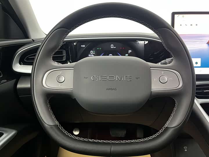 Фото 9 - Geely Galaxy Geome