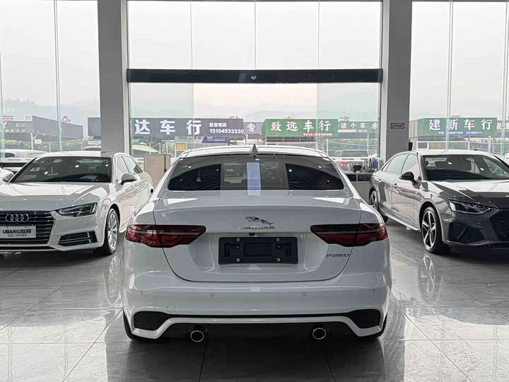 Фото 5 - Jaguar XE L