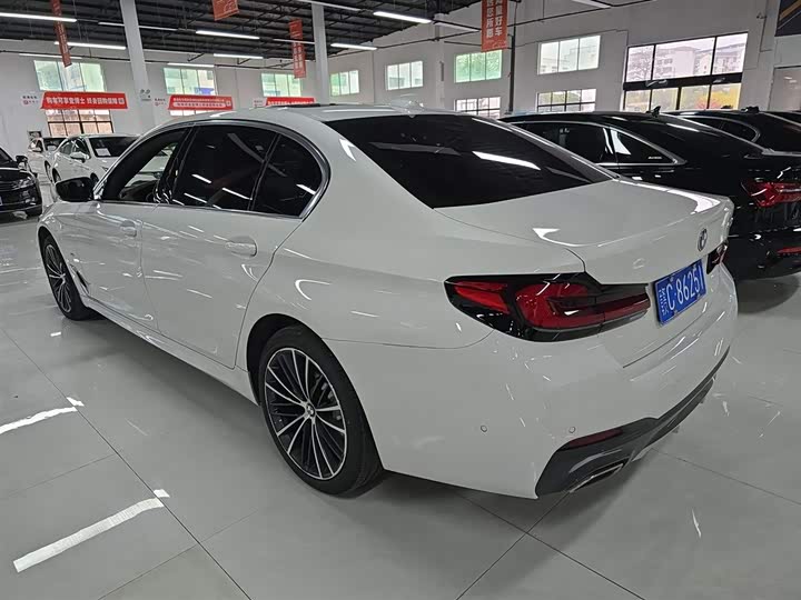 Фото 5 - BMW 5 Series