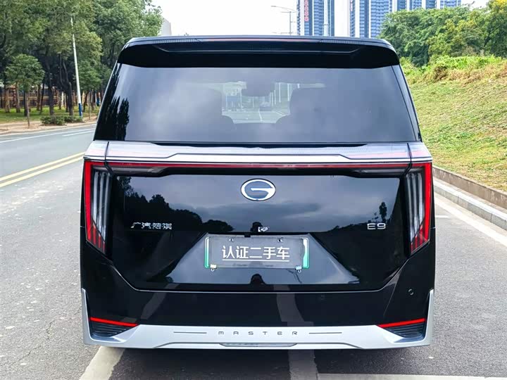 Фото 6 - GAC Trumpchi E9