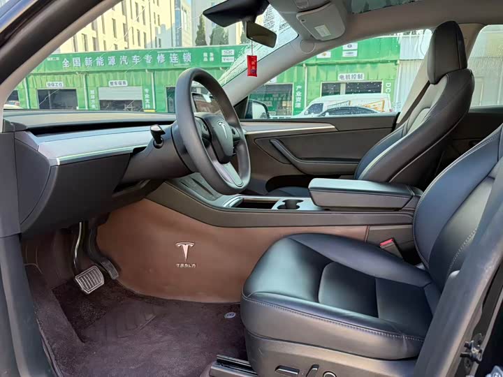 Фото 7 - Tesla Model Y